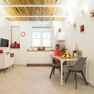 Corno Napoletano Free Parking For Small Cars Only Apartment Naples